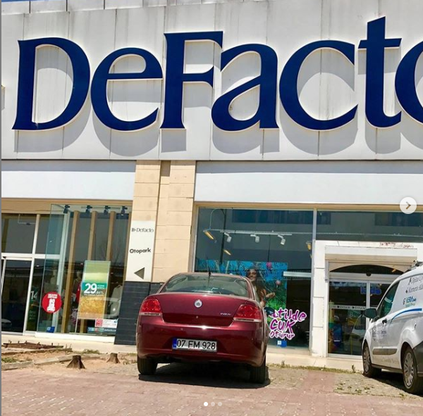Defacto